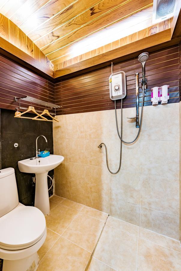Baan Ratchapruek Villa Phuket Dış mekan fotoğraf